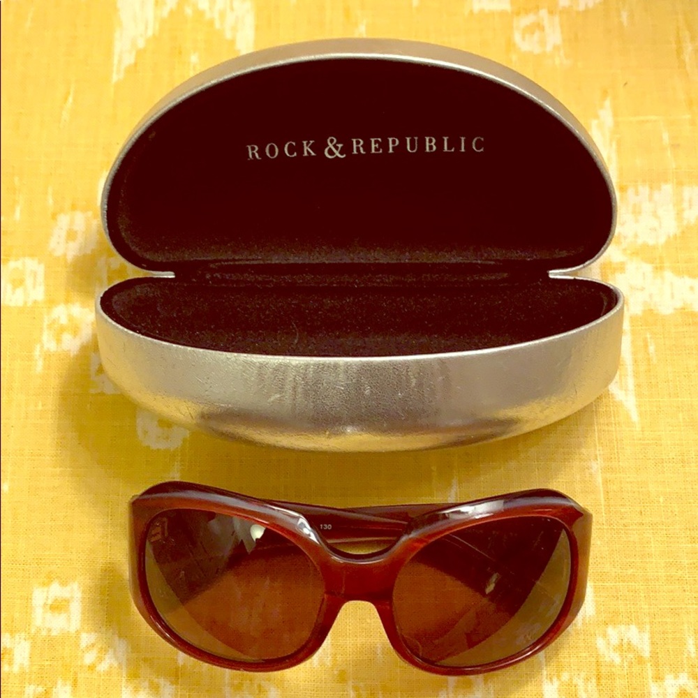 Rock & Republic Sunglasses w/ Cool Scull Detail- Rare Vintage EUC